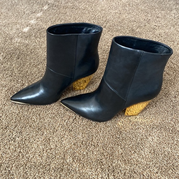 Tory Burch | NWOB Lila 95mm Ankle Bootie - Picture 3 of 12